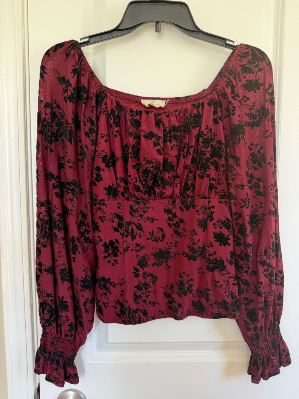 Women's Burgundy Floral Scoop-Neck Long-Sleeve Blouse